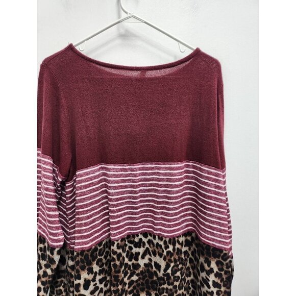 Emerald Womens Tunic Top Sz 1X Maroon Striped Animal Print Angled Hem Soft Knit - Picture 7 of 7